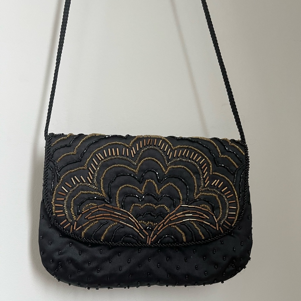 Elegant Black and Gold Women's Bag